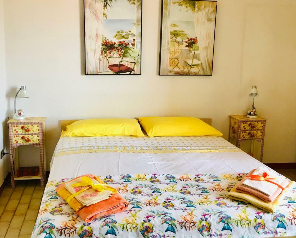 Villa Ro Porto Columbu - Perd'E Sali ภายนอก รูปภาพ